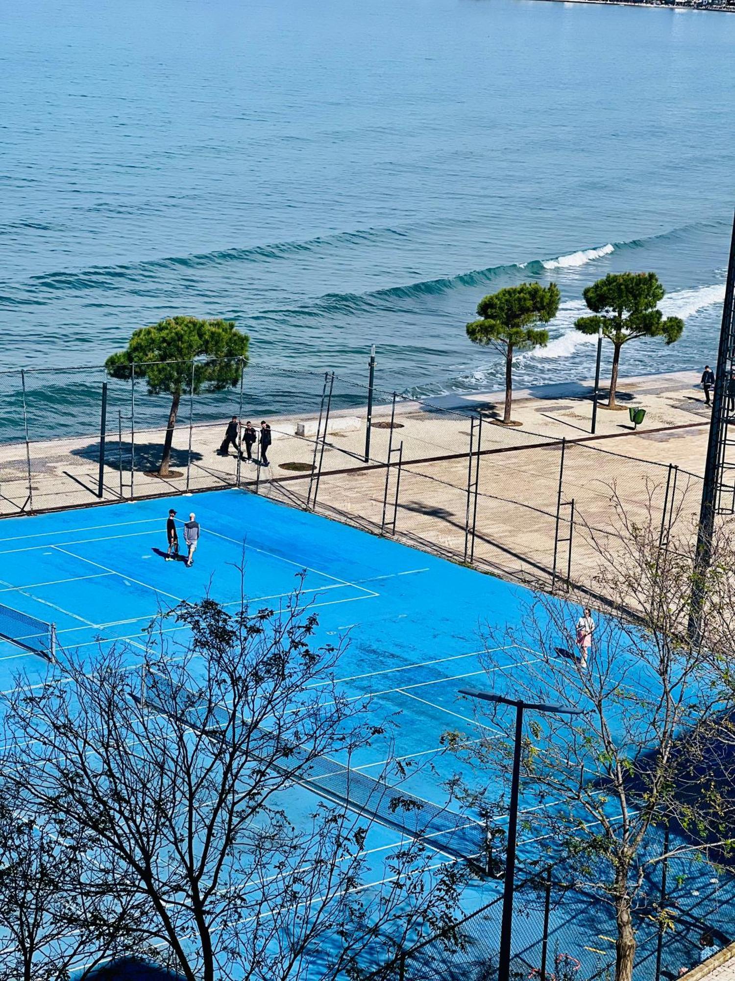 Hotel Lungomare Vlore Ngoại thất bức ảnh